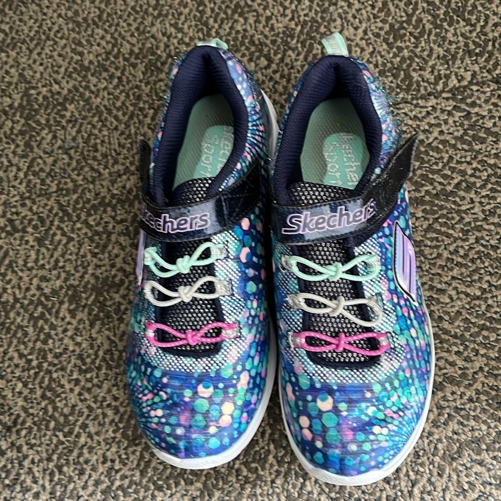 Girls Skechers Sport Sneakers - Size 3 -Velcro Athletic Shoes with Elastic Laces - Picture 7 of 8